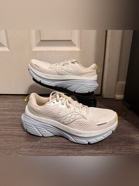 Saucony Guide 18s